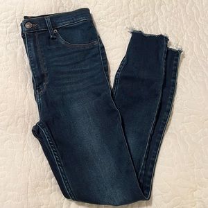 Abercrombie & Fitch Ultra High Rise Jean Legging